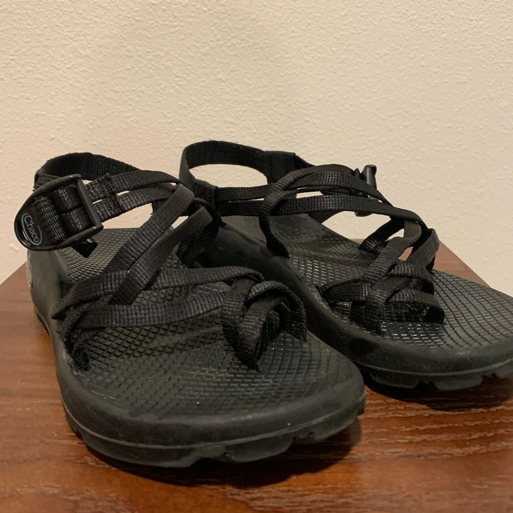 Black zX2 Double strap Chacos Size 7